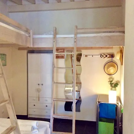 Santa Barbara Apartment *