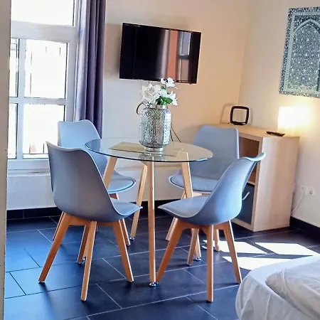Santa Barbara Apartment